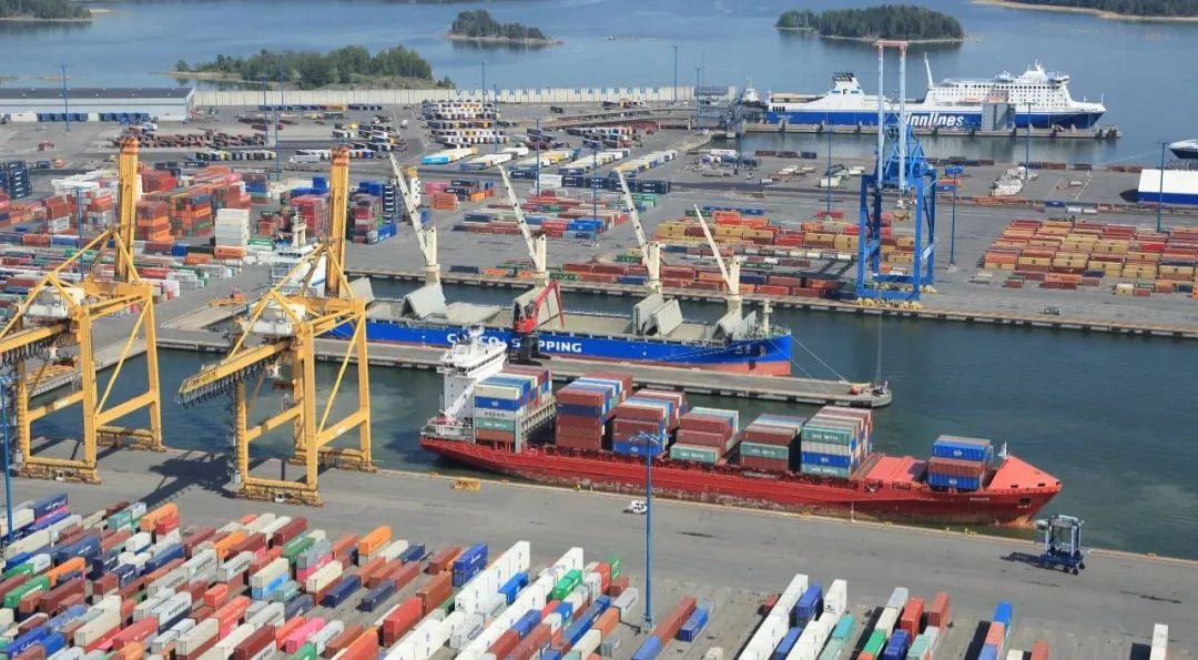 突發！該國碼頭工人及卡車司機大罷工，所有港口運營中斷！貿易陷入癱瘓