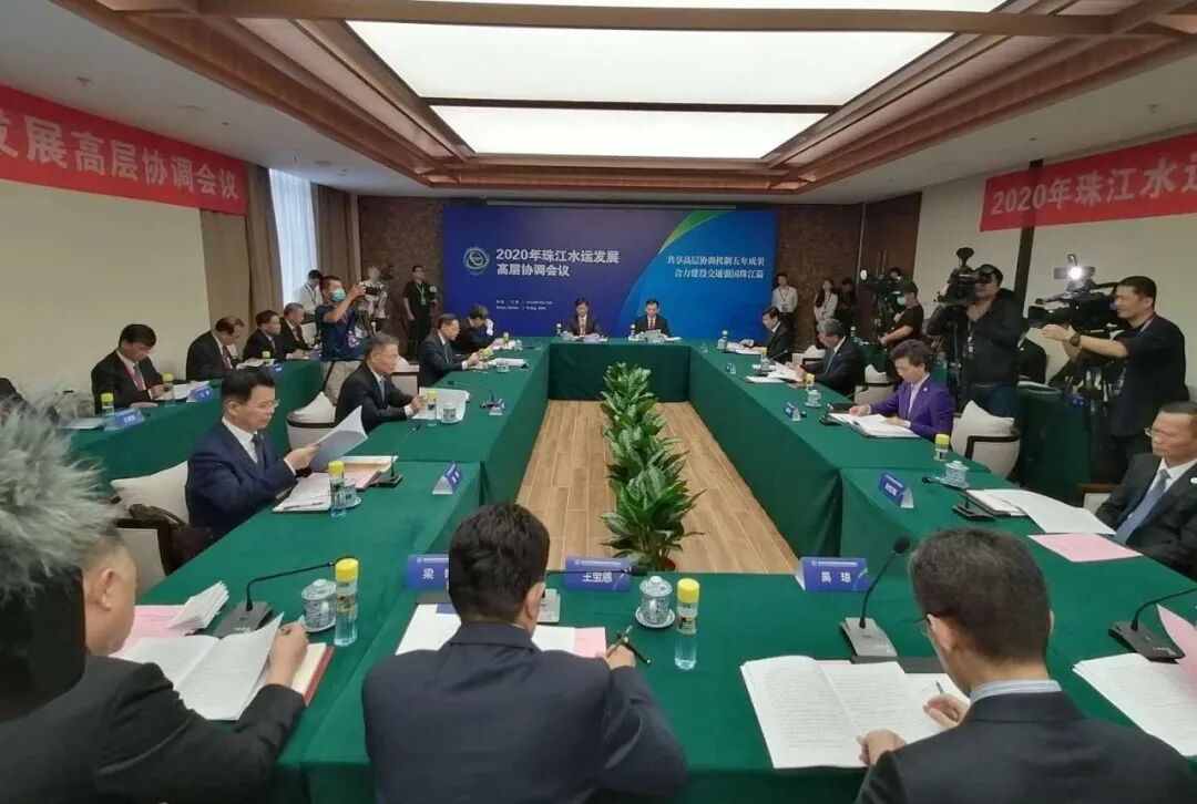 货运量破10亿吨，港口吞吐量超6亿吨，黄金水道五年剧变，靠什么打通“任督二脉”？